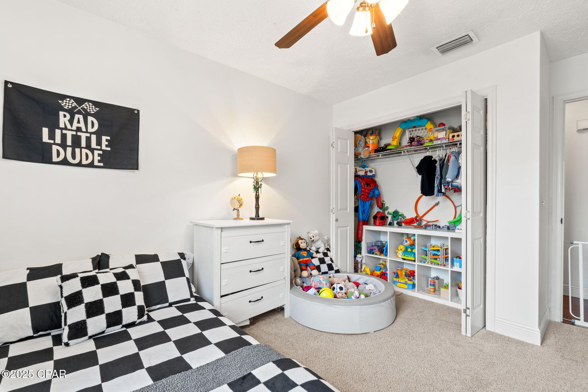 Listing photo id 29 for 6725 Harbour Boulevard