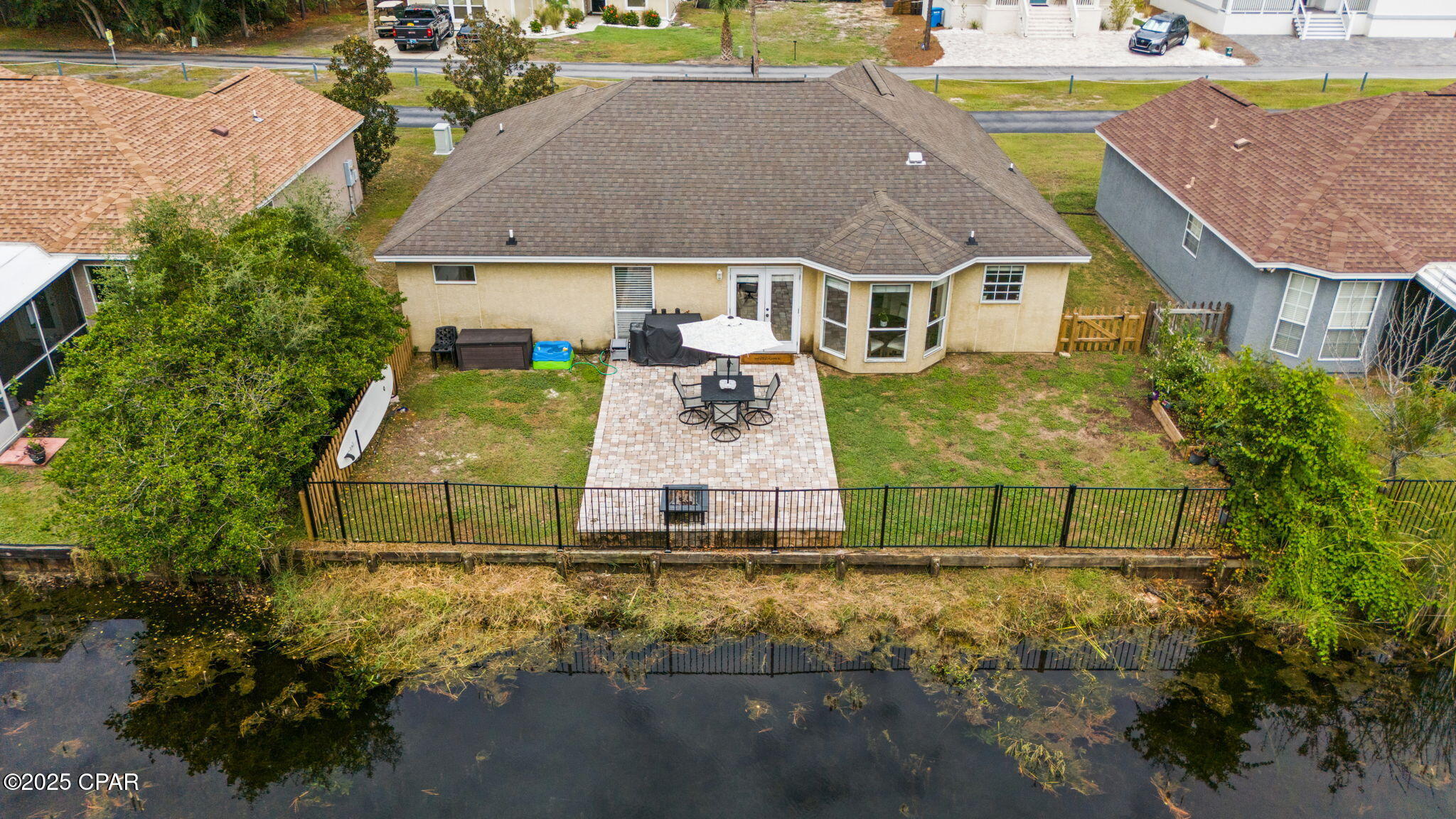 Listing photo id 4 for 6725 Harbour Boulevard