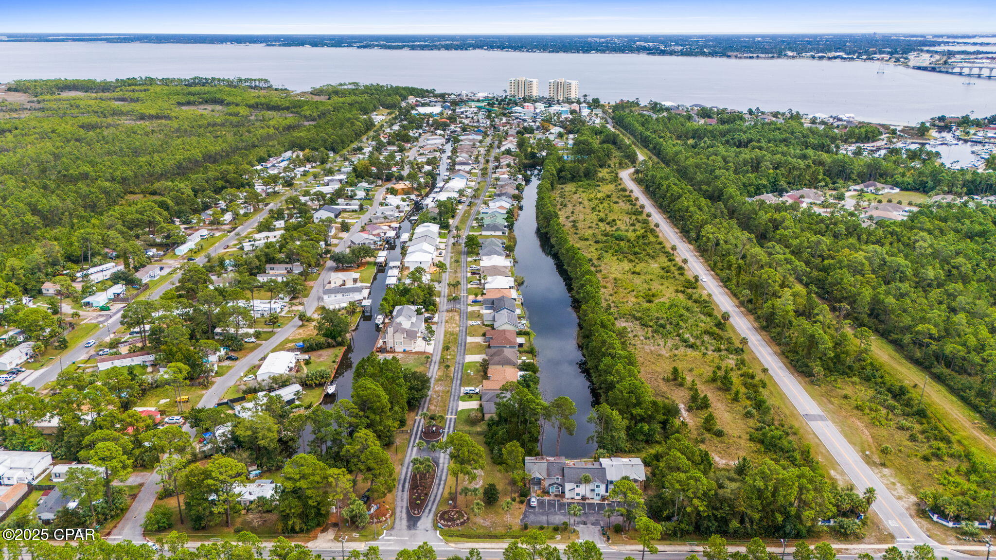 Listing photo id 41 for 6725 Harbour Boulevard