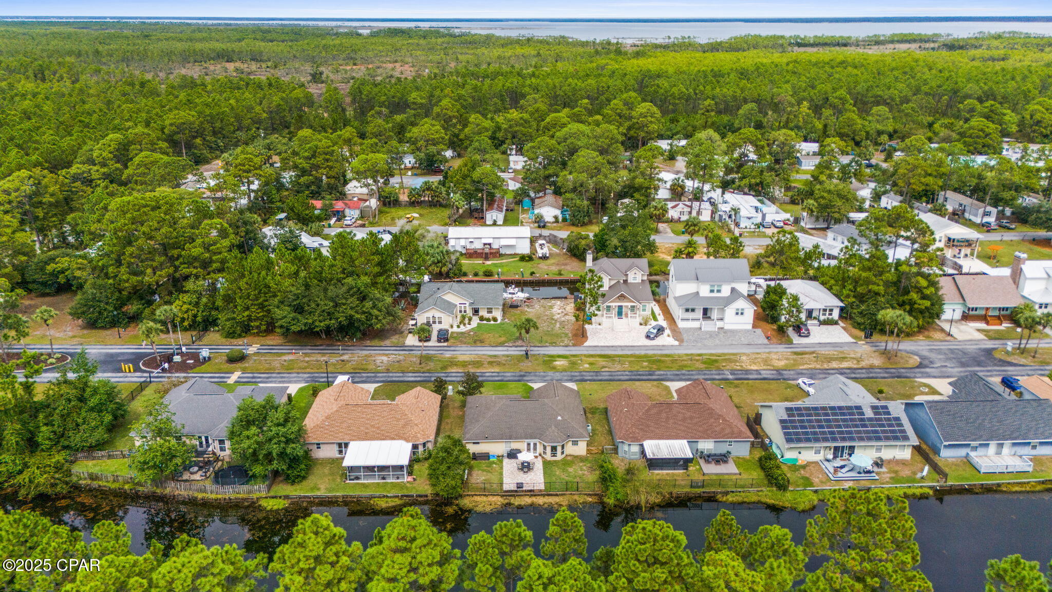 Listing photo id 46 for 6725 Harbour Boulevard