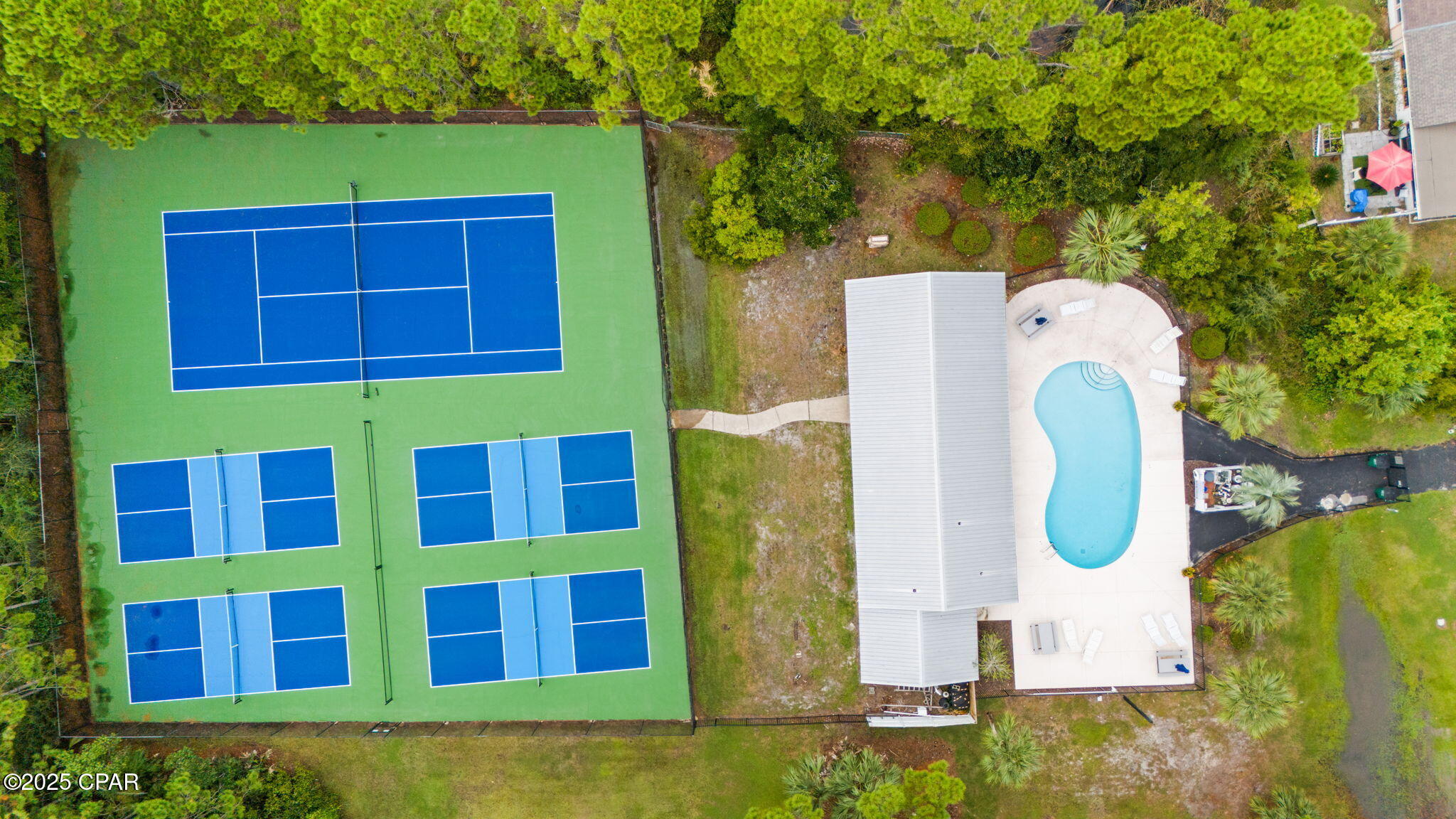 Listing photo id 51 for 6725 Harbour Boulevard