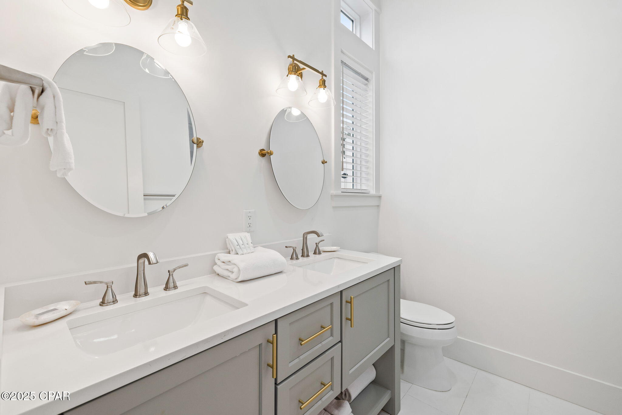  Uiirbftj7wxo_dtvnwejpho7wfquoqgfagniyfv4f4