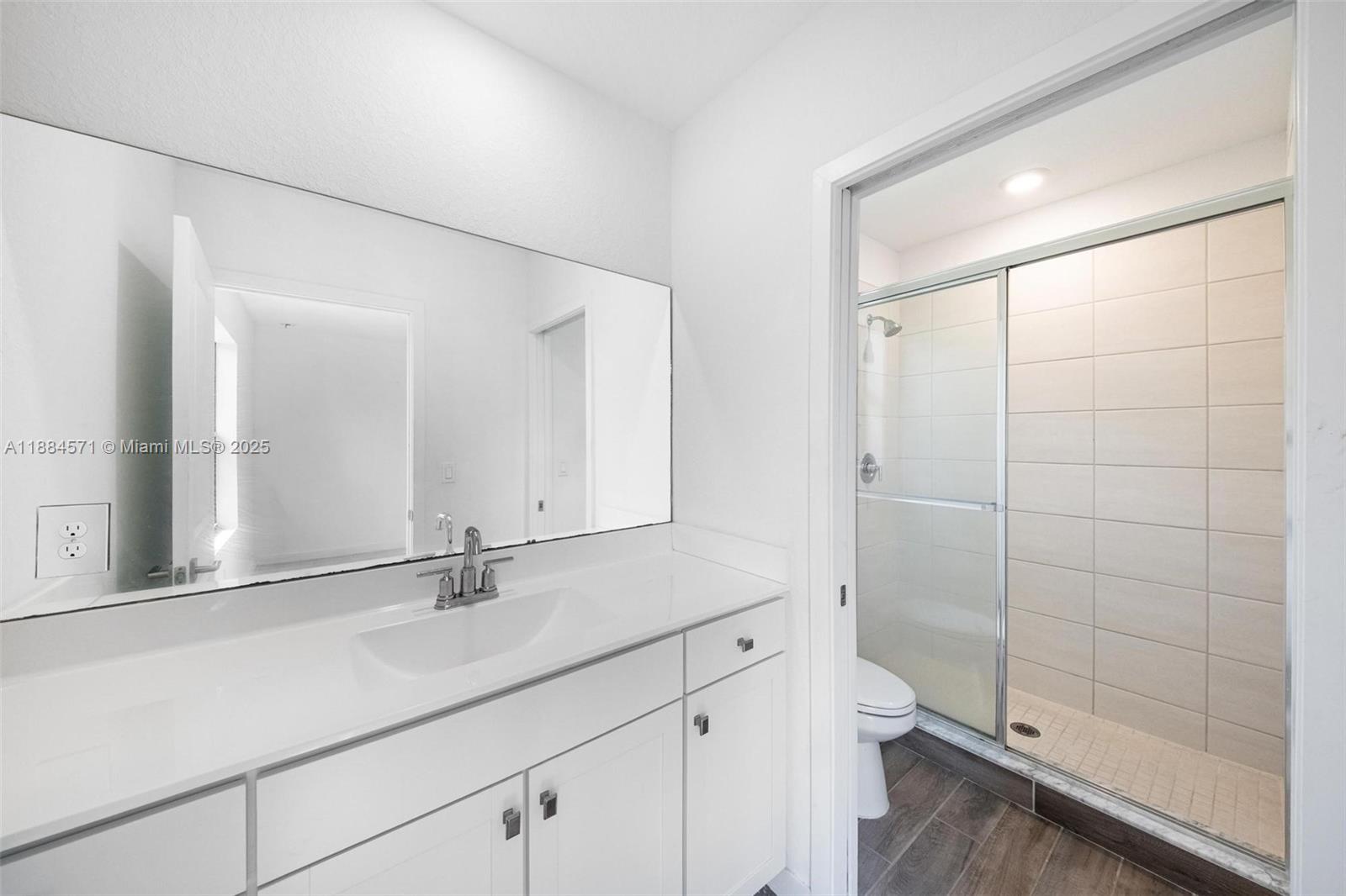 Property photo # 9