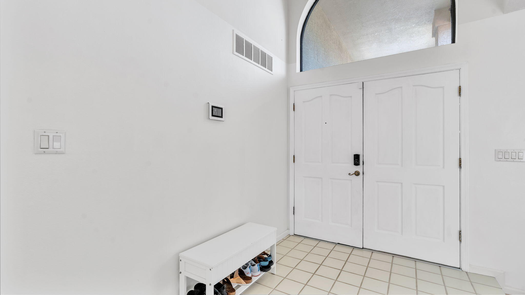 8720 MADRE Avenue NE 