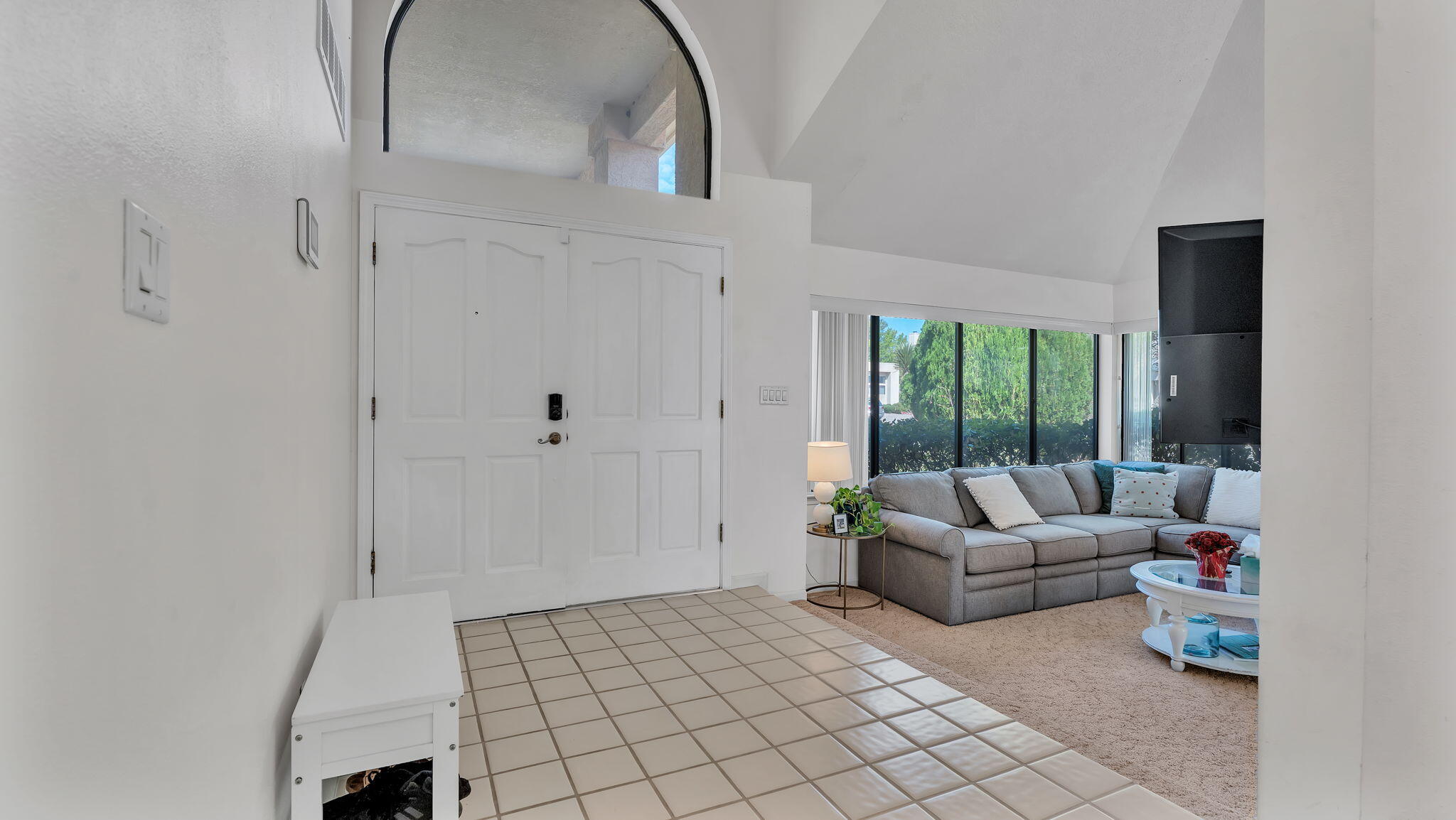 8720 MADRE Avenue NE 