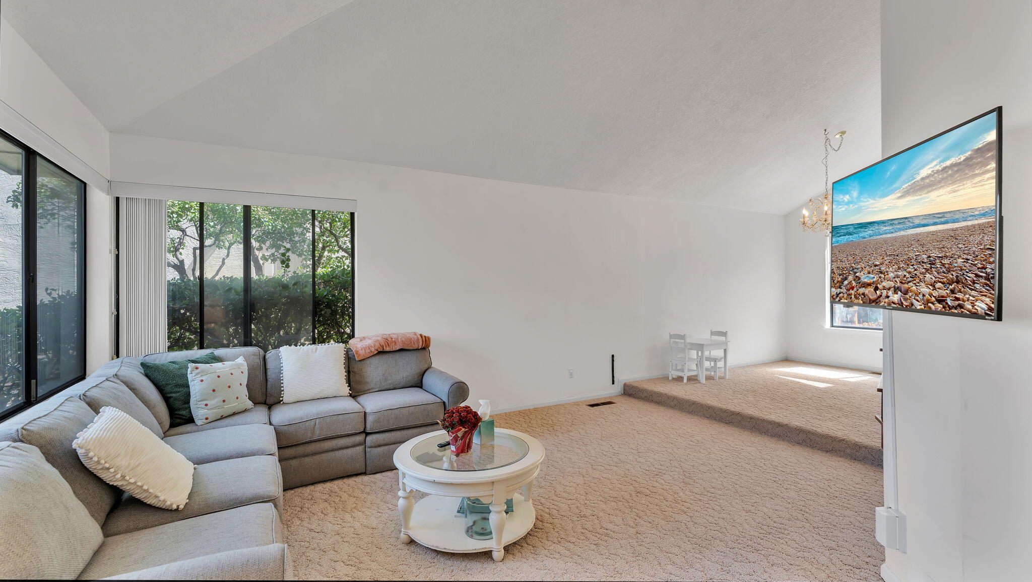 8720 MADRE Avenue NE 