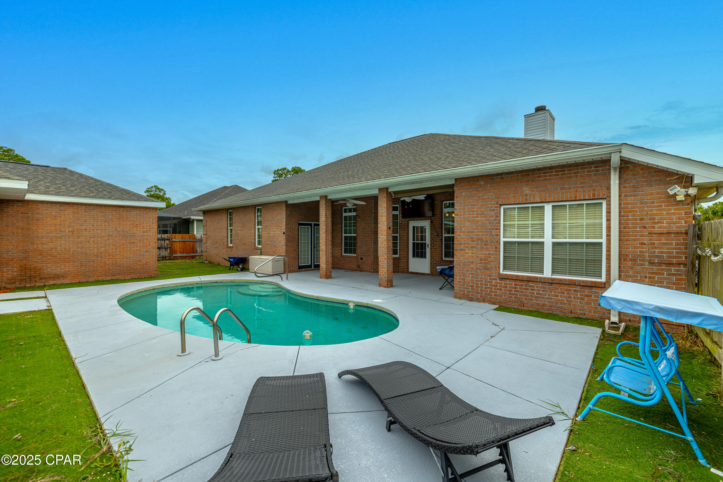 Image 2 For 301 Eagle Drive