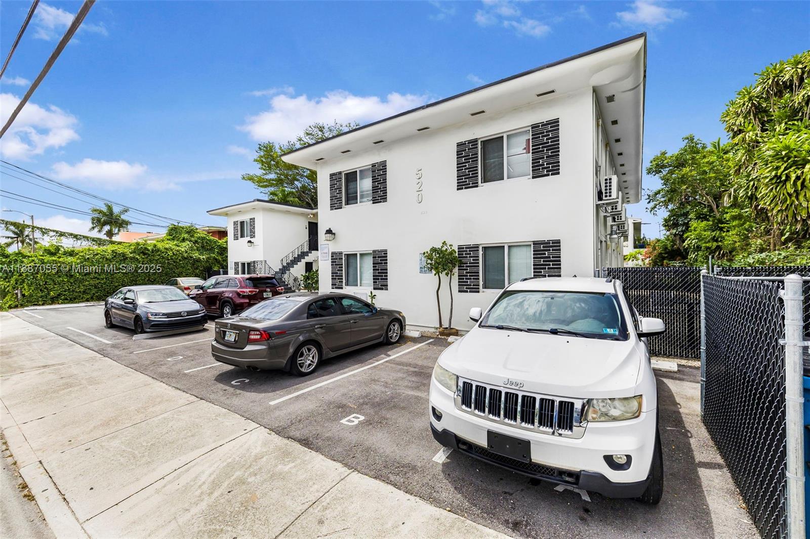 Property photo # 0
