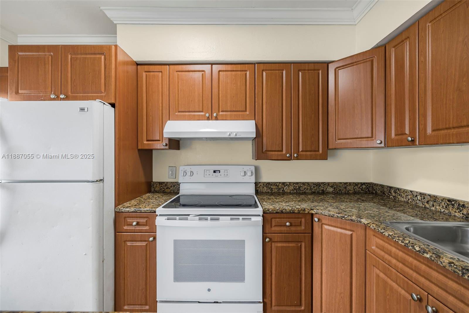 Property photo # 6