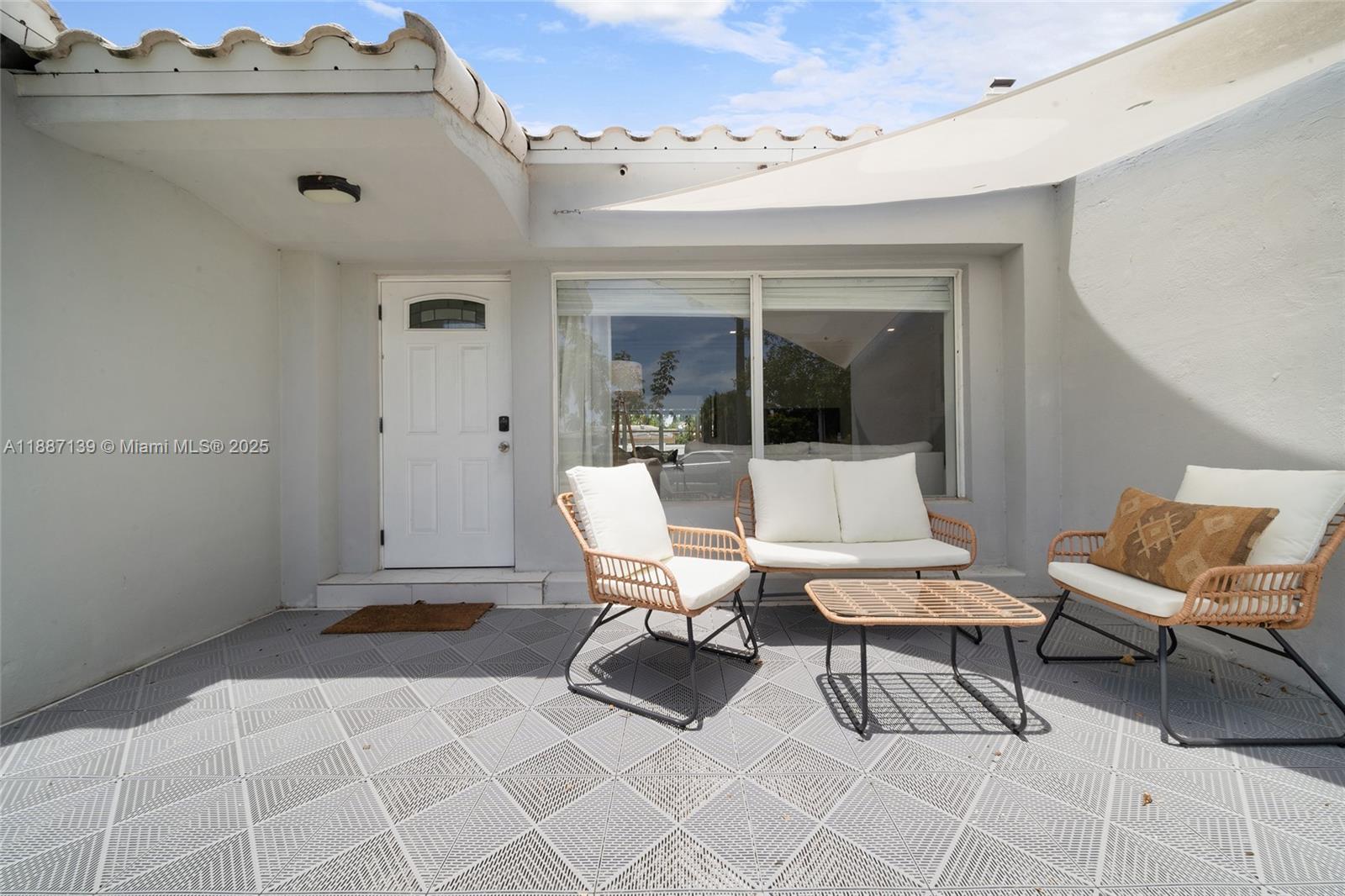 Property photo # 0