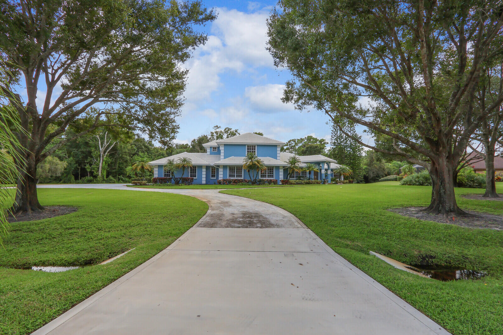 Mid-Rivers Yacht And Coun