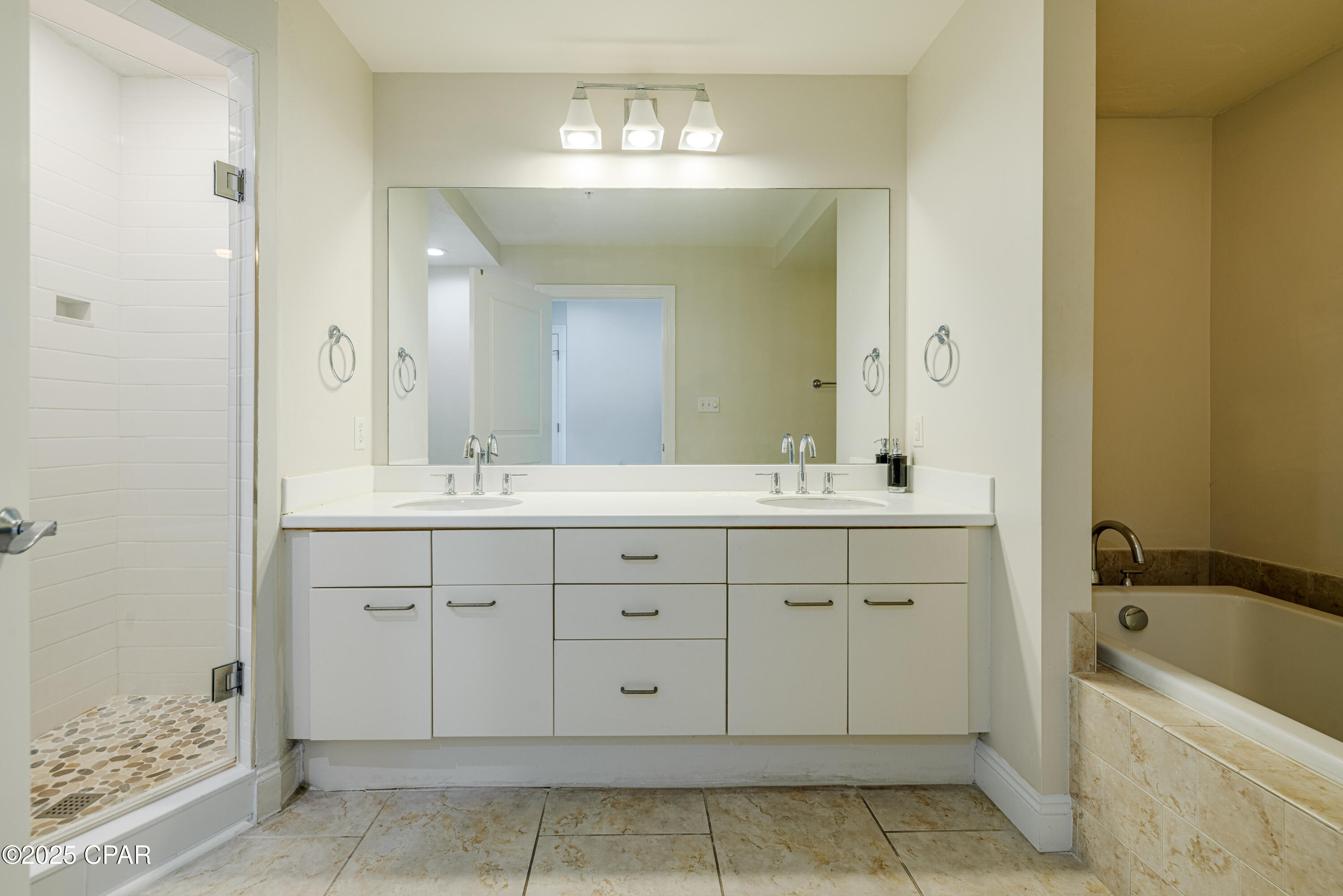 Image 42 For 6422 Hwy 98  503