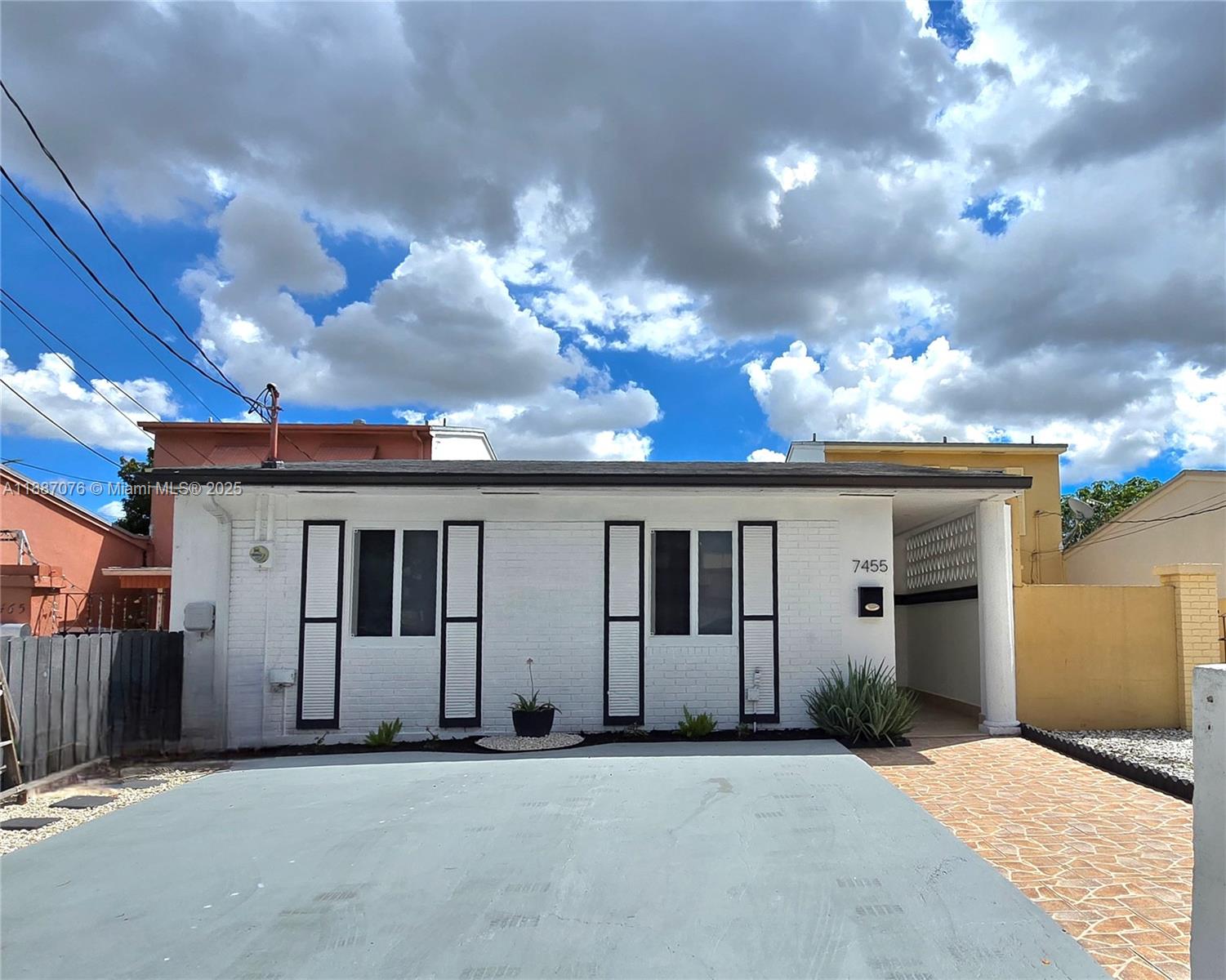 Property photo # 0