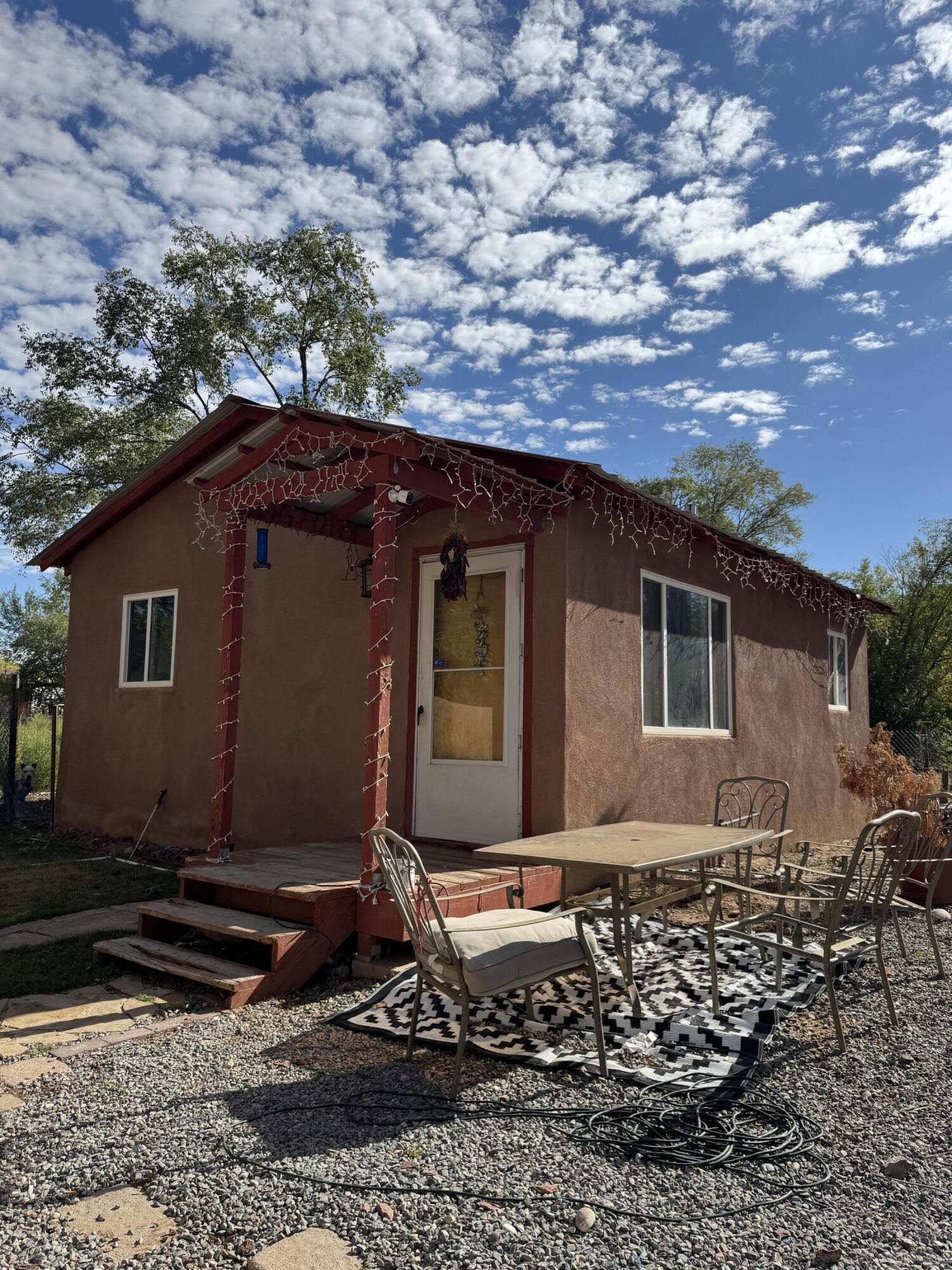 900sf, one bed, one bath Casita on 0.670 acres of land. Live in the casita while you build your dream home! Seller will also build-to-suit. Well & Septic with municipal water & sewer at the property line.