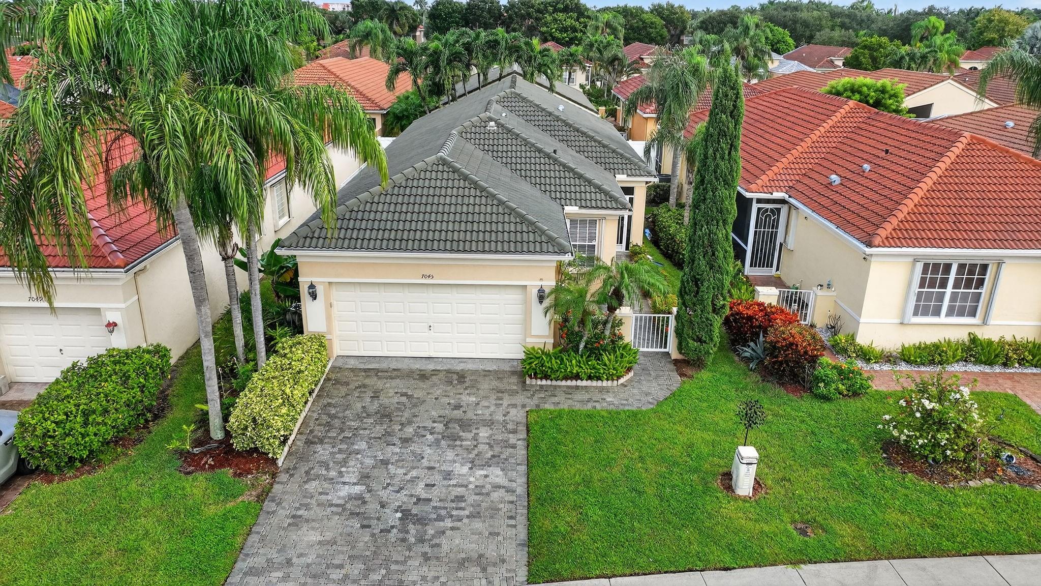 7045 Del Corso Lane, Delray Beach, Florida 33446