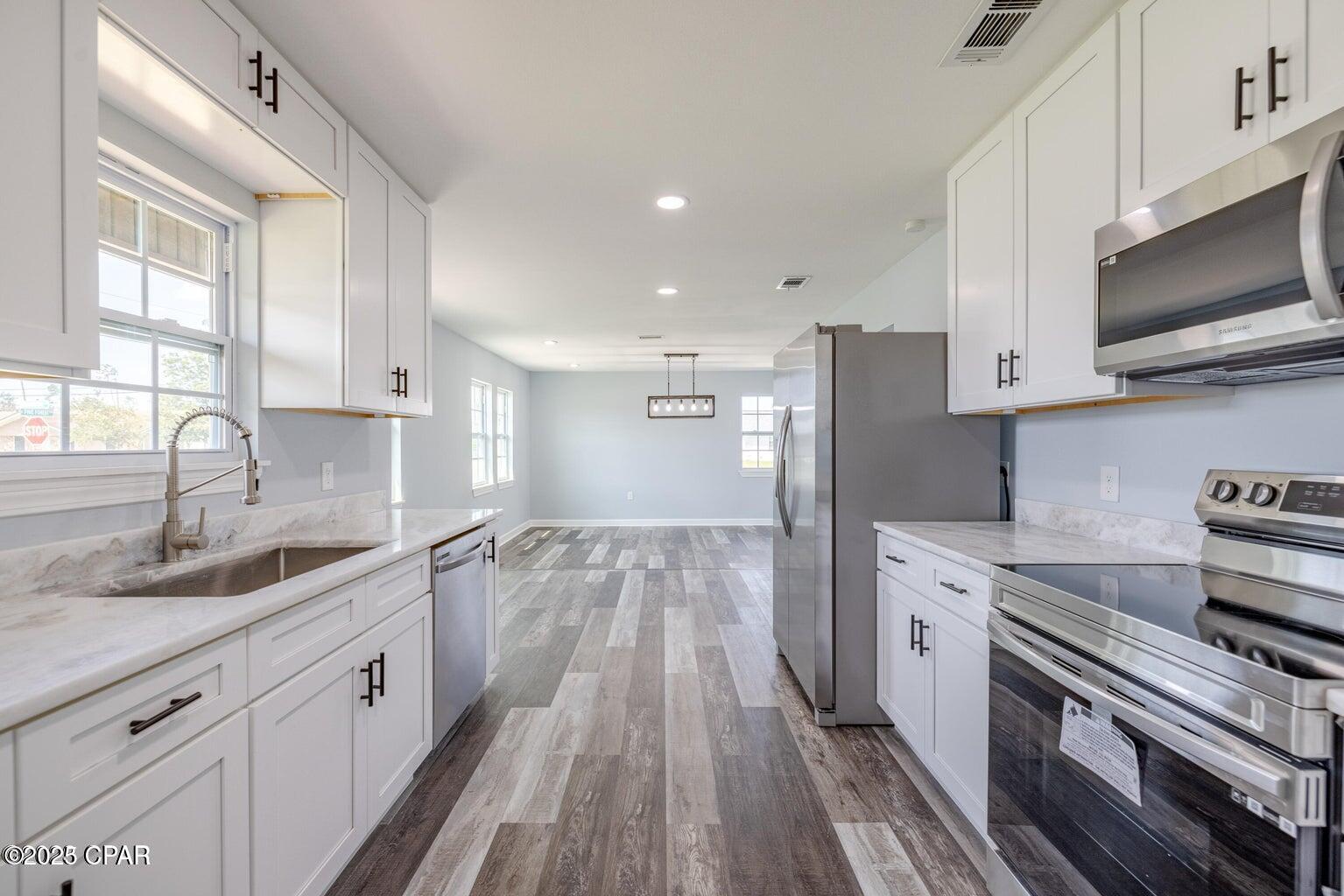 A8jm7kmw2pcipdlgwets1eutcijv_ivobdgmsv94m4c