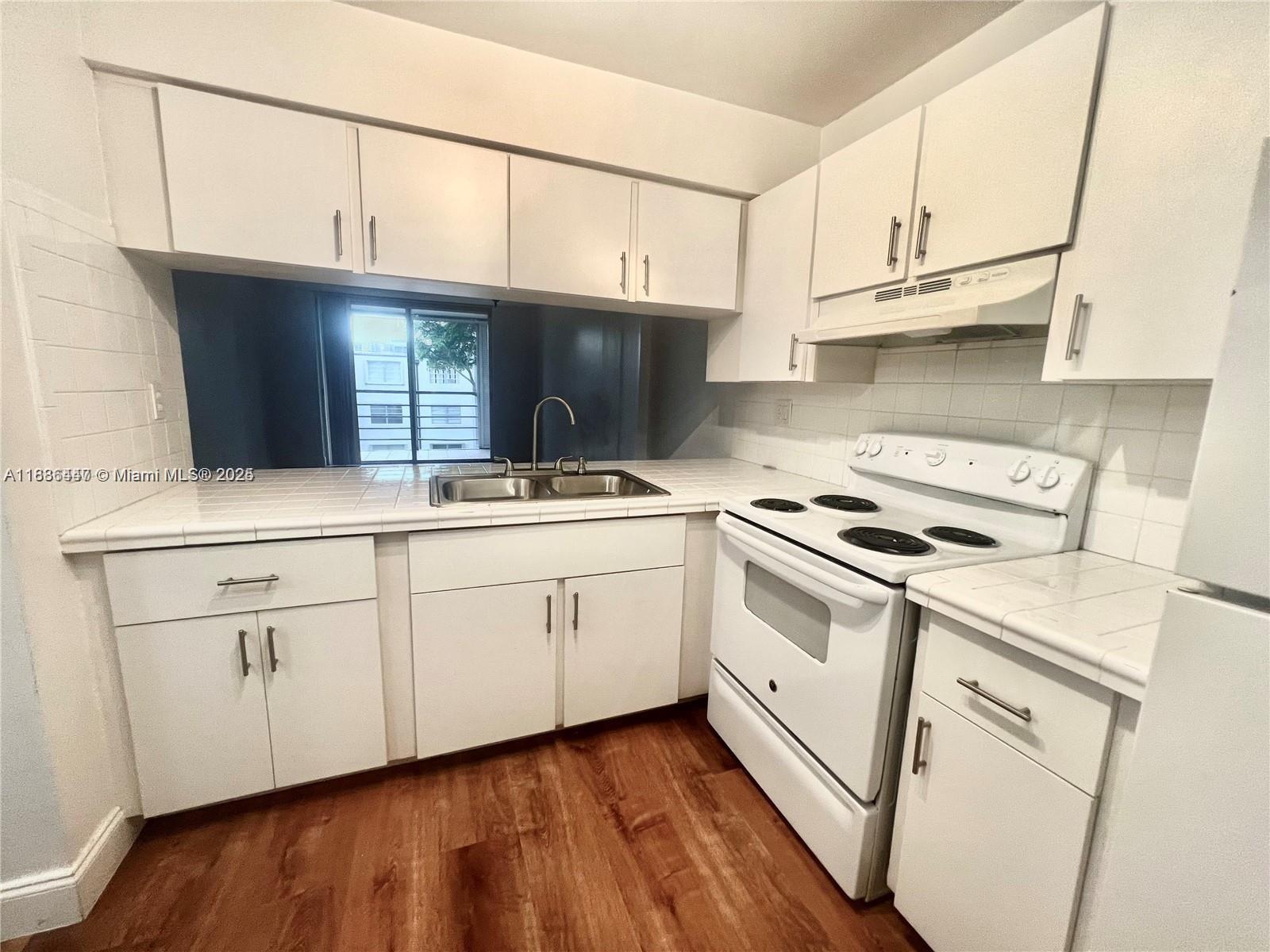 Property photo # 2