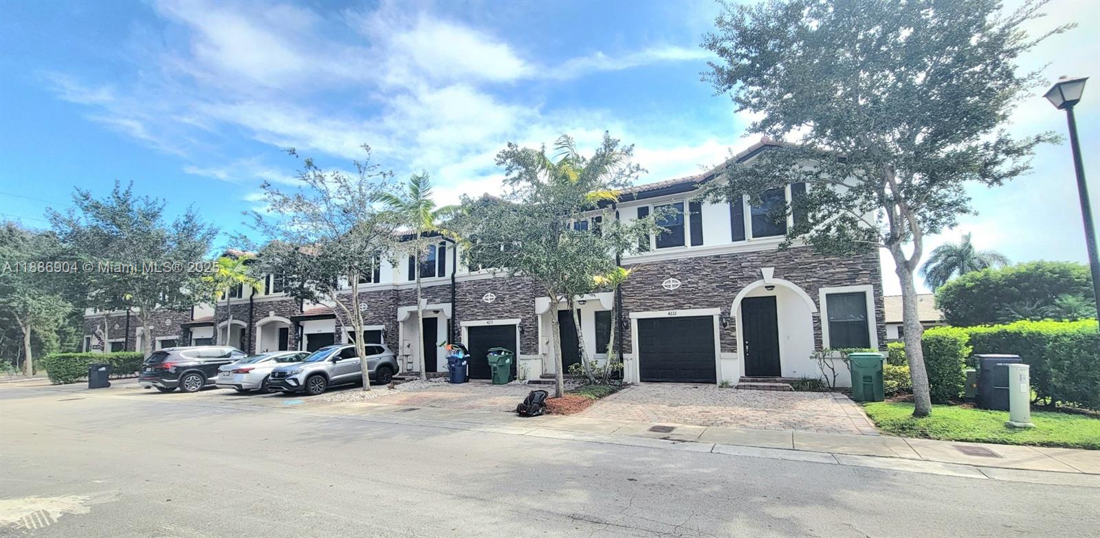 Property photo # 0