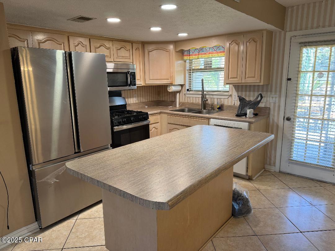 Wnkcrqbdzbmv8wt8zirjpxwopxerir5uehns0_ua8pm