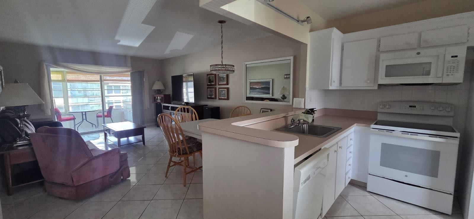 Hawaiian Gardens Gladiola