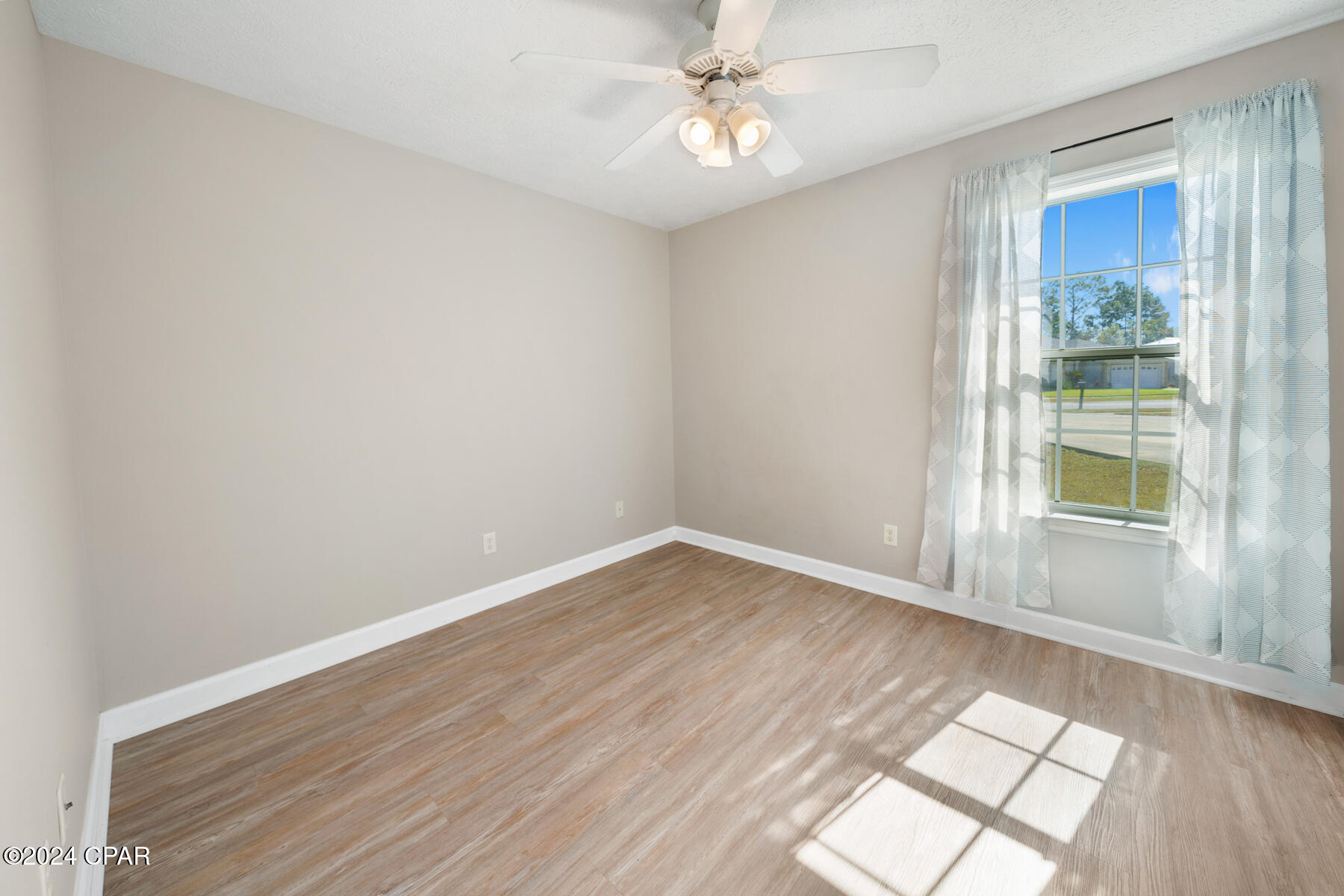 Cplixmyxcmi2iksszeetqz99mmte21bb1jz3g1m9iy0