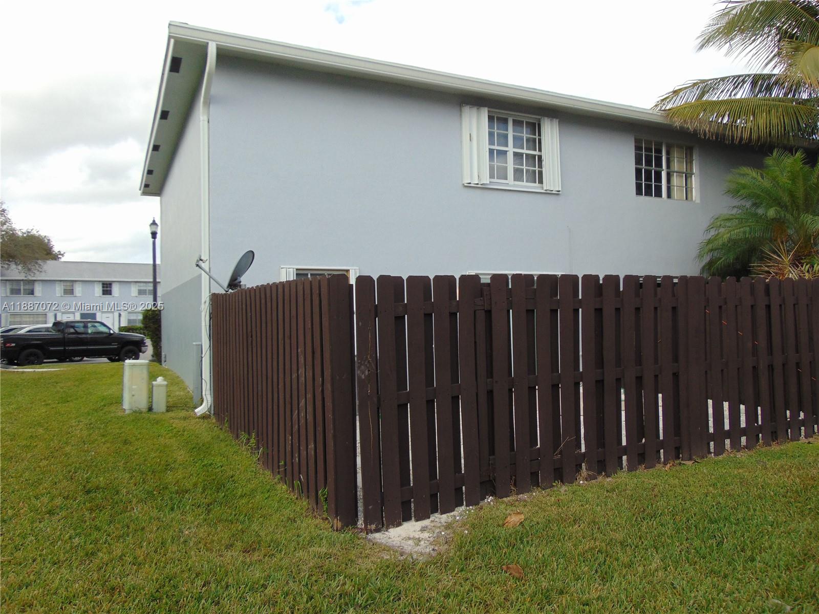 Property photo # 4