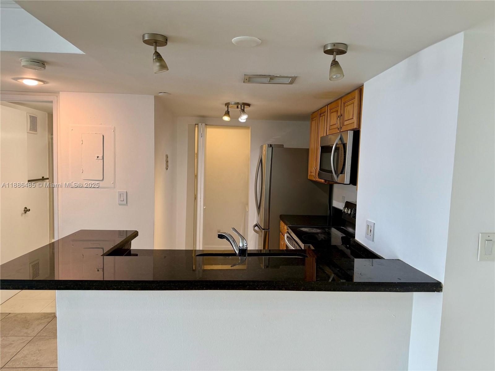 Property photo # 9