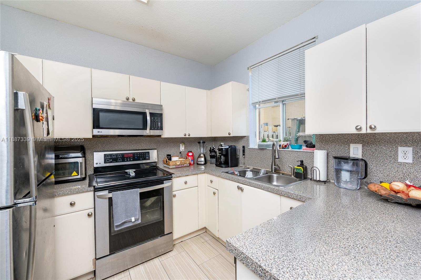 Property photo # 4