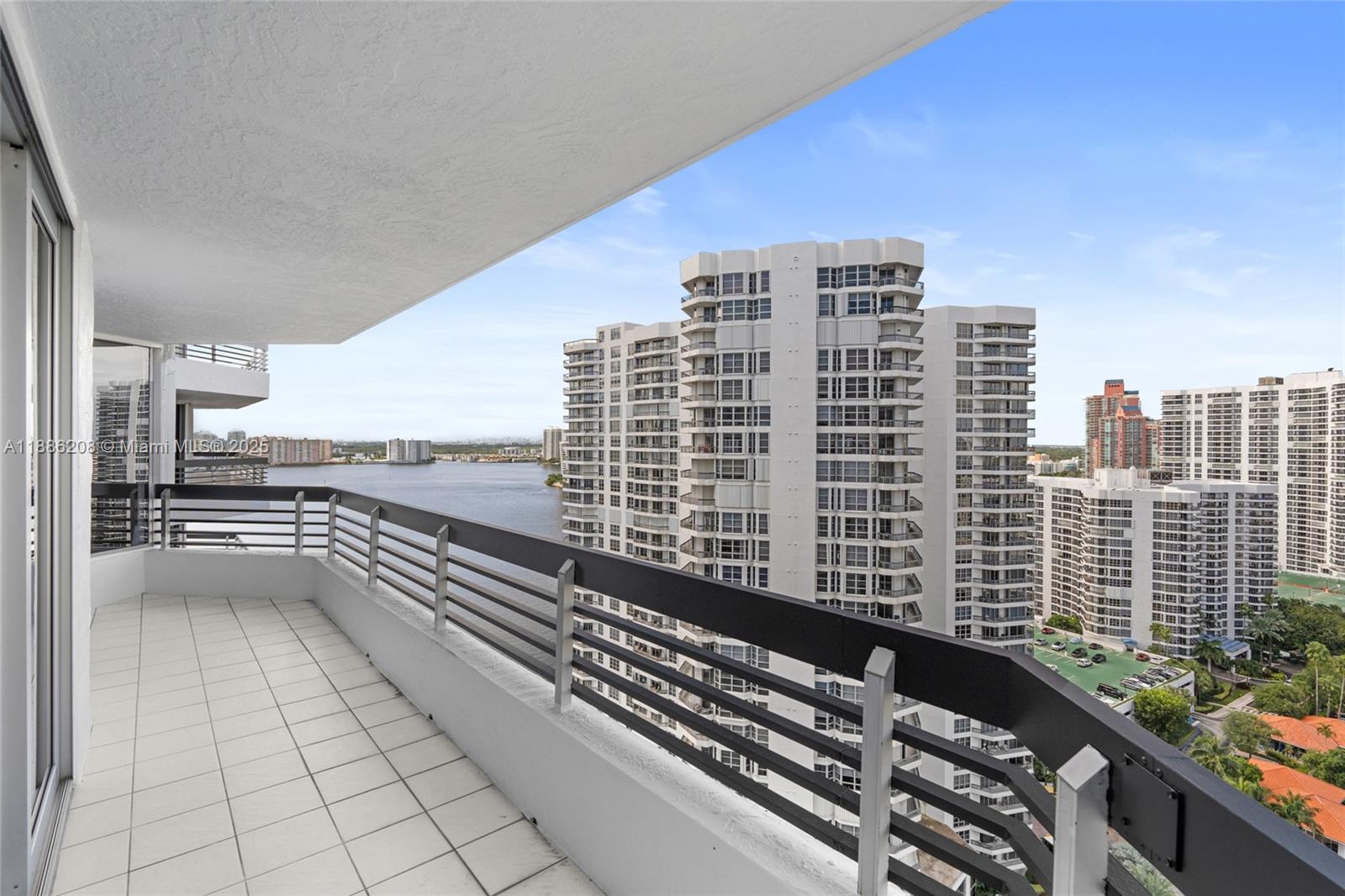 19195 Mystic Pointe Dr Unit 2502, Aventura, Florida 33180