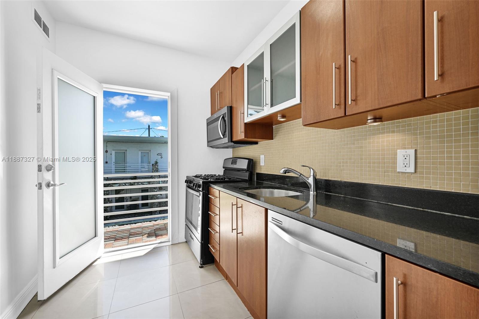 Property photo # 2