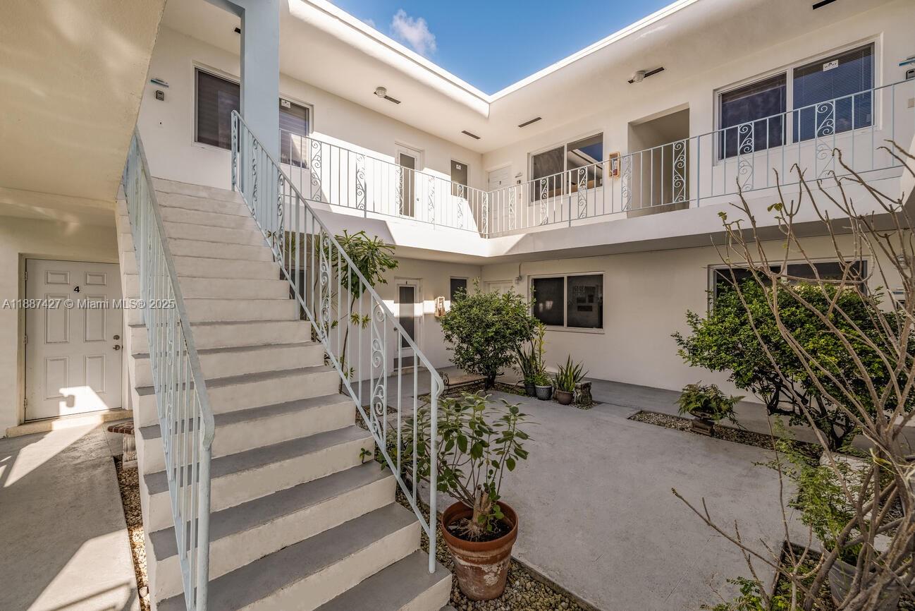 Property photo # 0