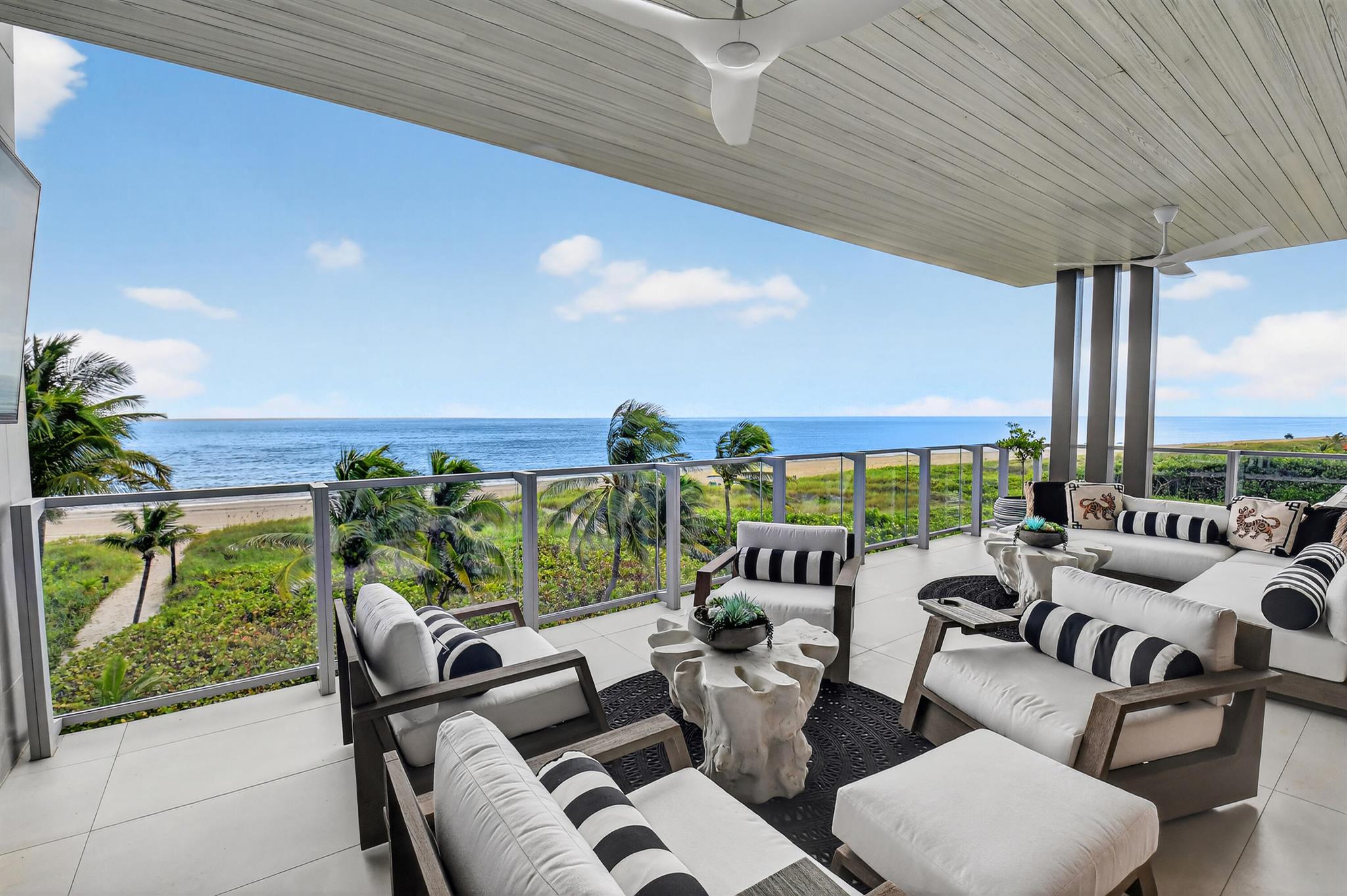 1901 Ocean Boulevard Unit 18, Delray Beach, Florida 33483