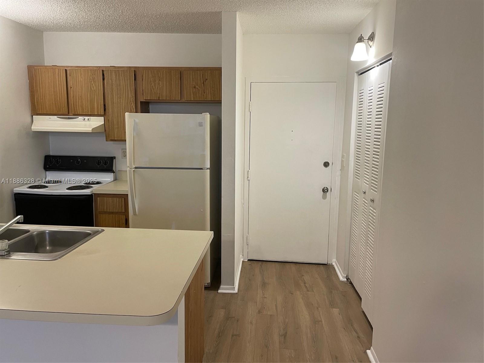 Property photo # 8