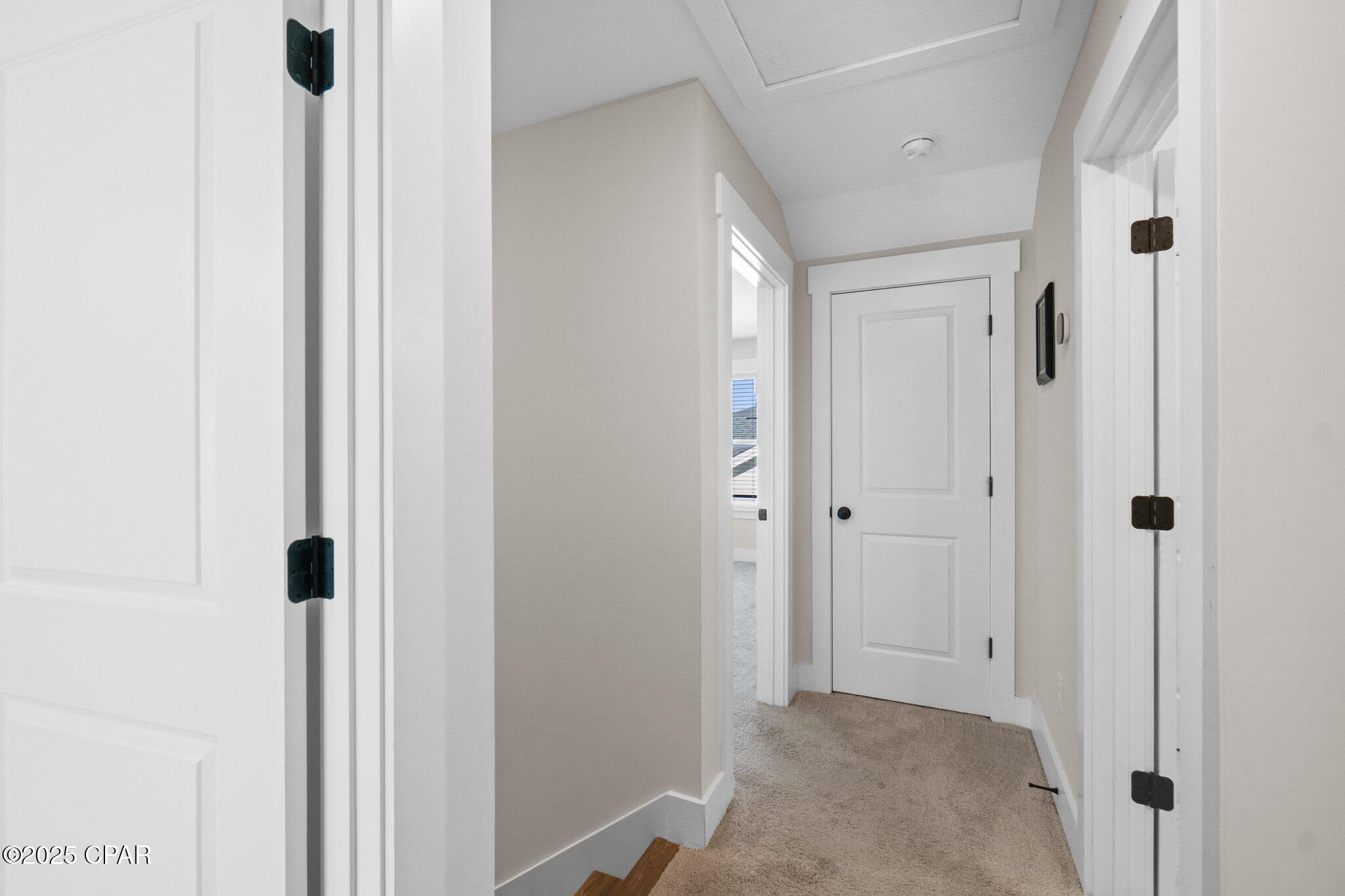 389 Ev33u9cy8dcsdnhdid7qq8ecxvoleianc6m_un4