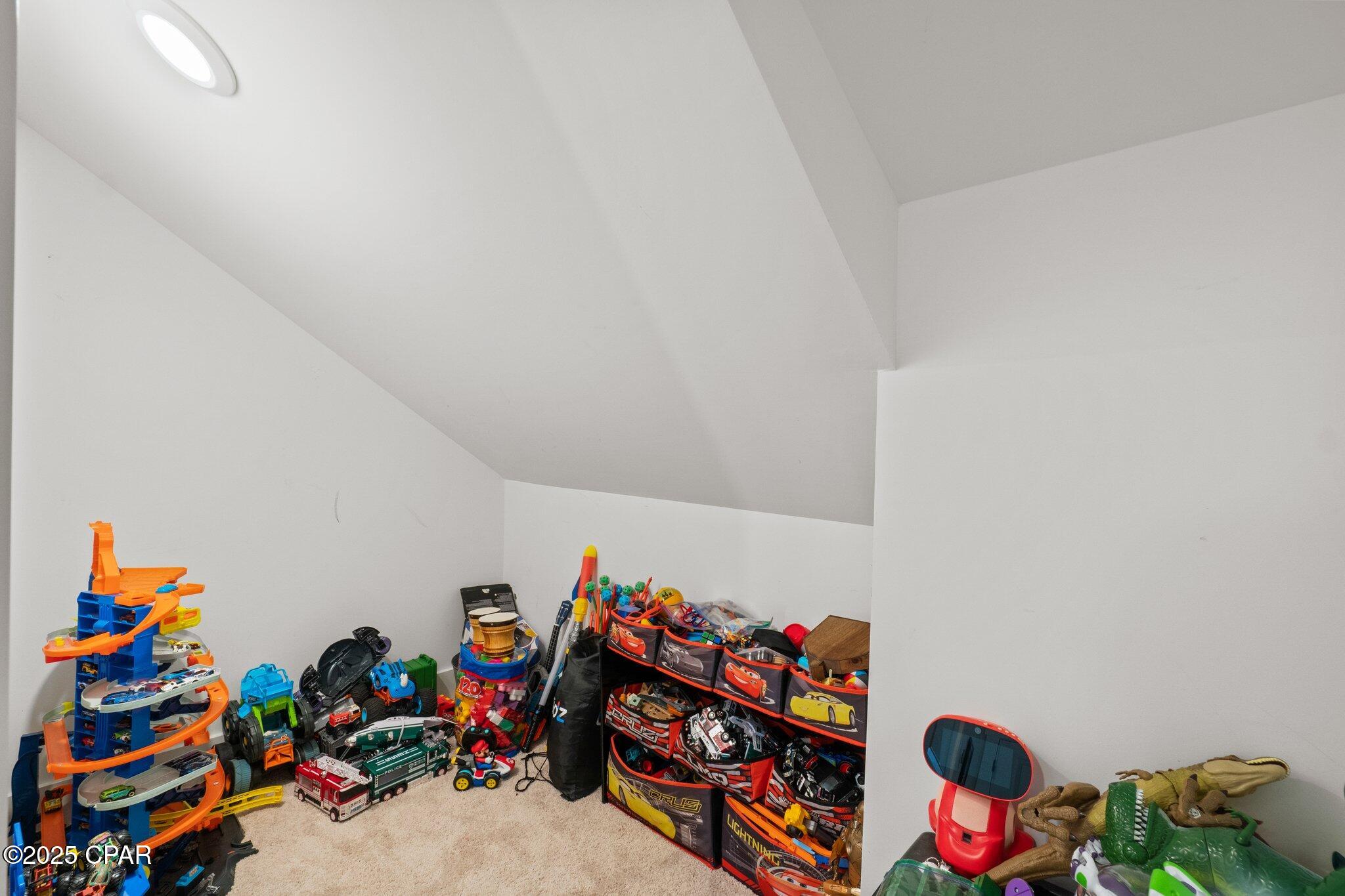 Rllcjp9hbivl2ptkmavakxed8vzspyygrx6ggh59zis