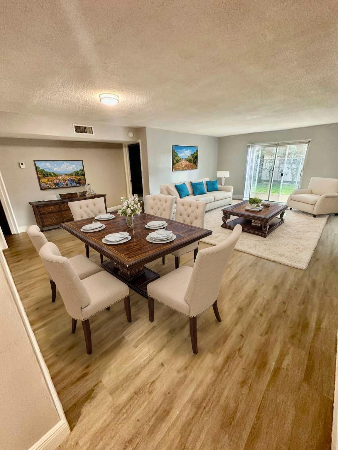 Lakeside Manor Condo