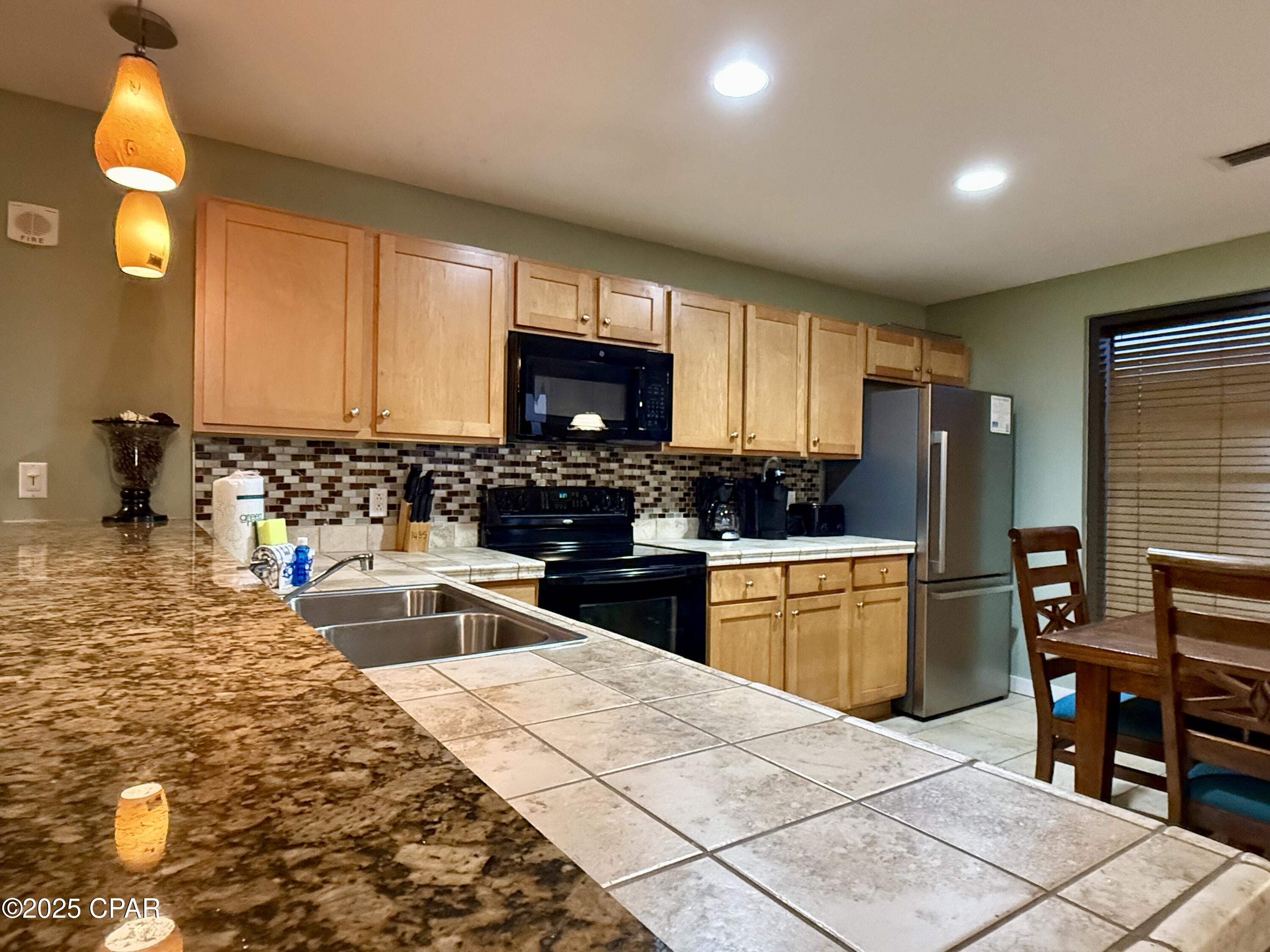 Ll1vi9xiabhkhvab_tlmeemdglcc7csdgv_abgv8jek