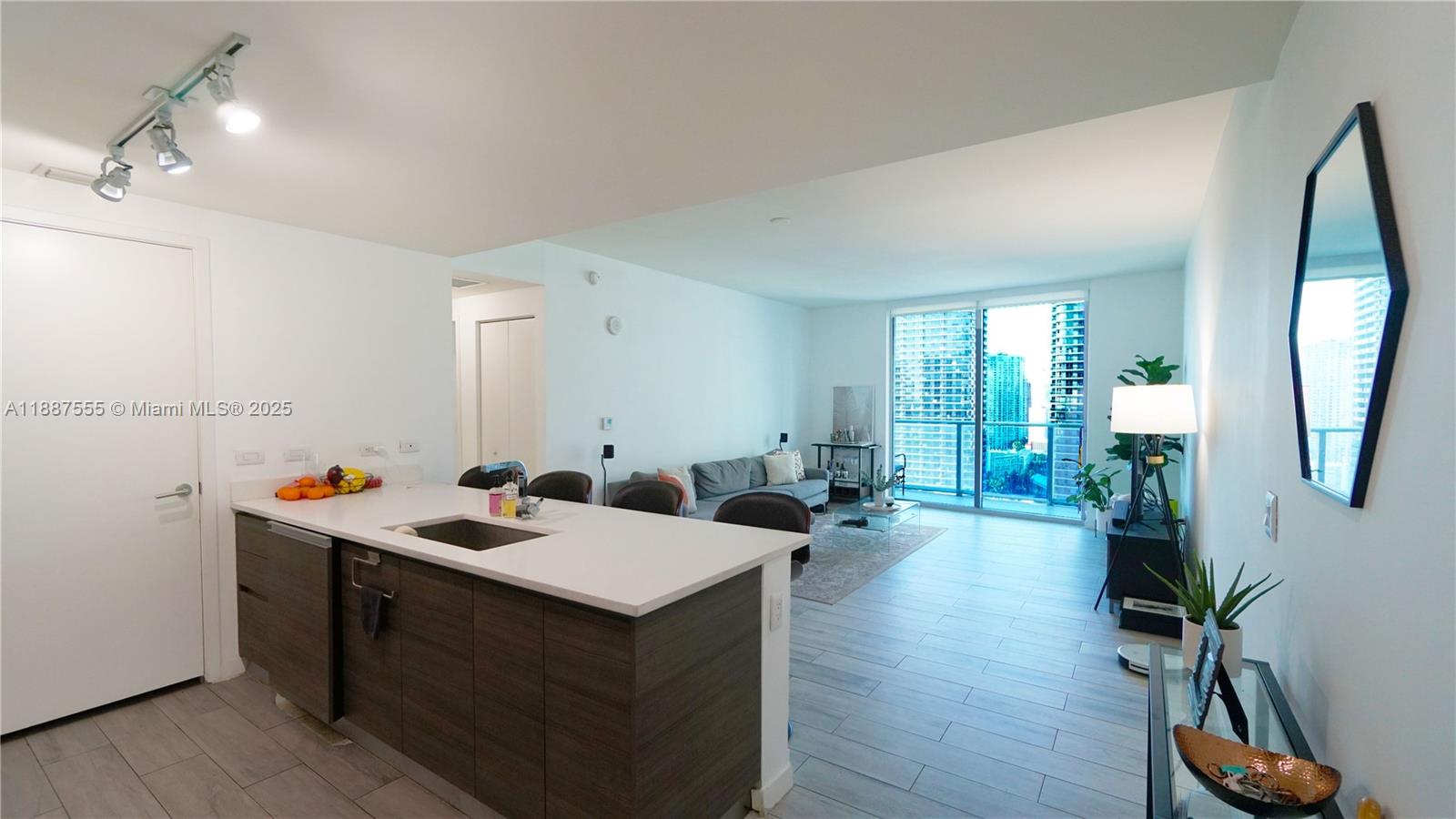 Property photo # 4