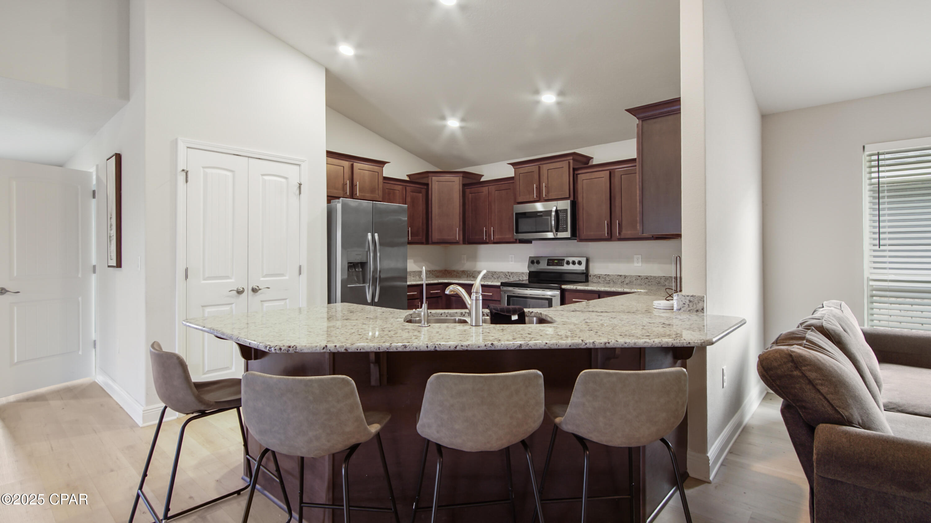 1rwaigyiiawqhlgmwacd4ezej7jypxetlkxmve8gdv0