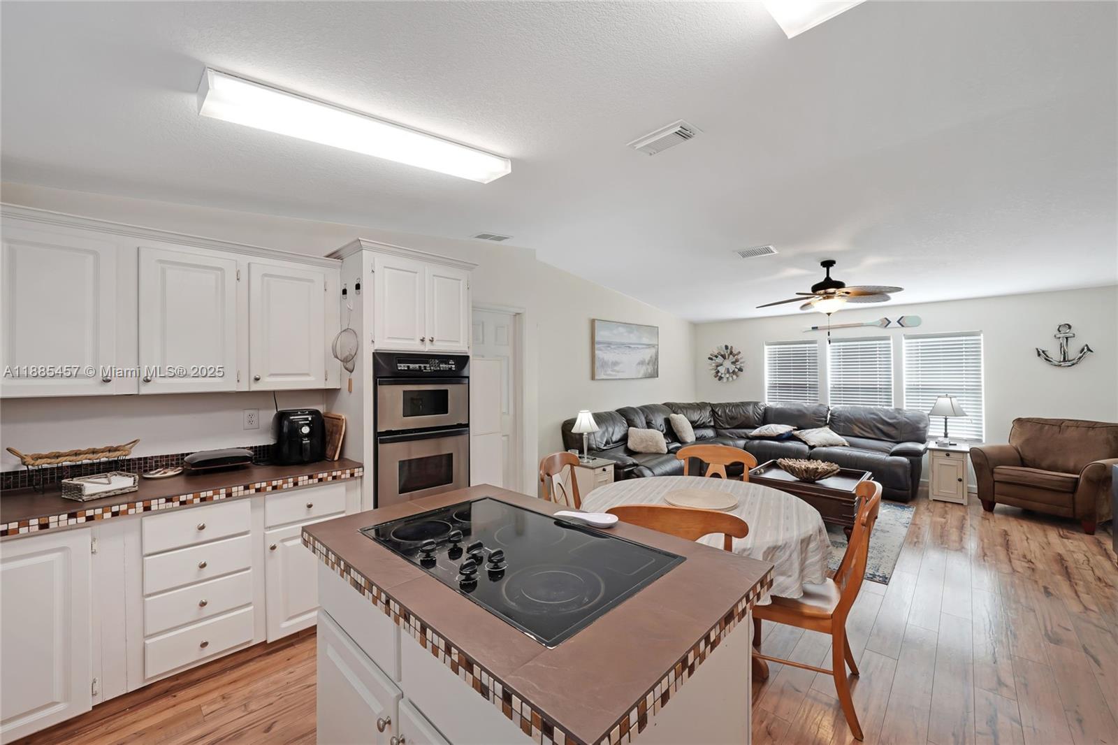 Property photo # 4