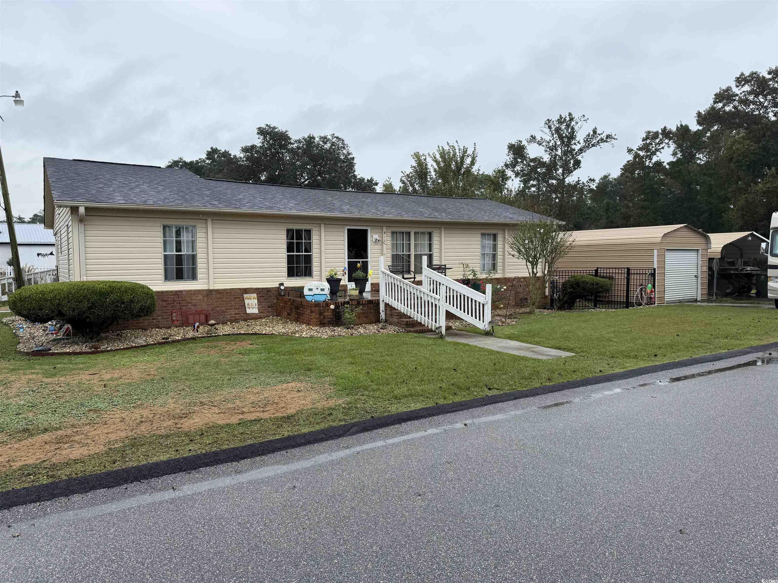 913 Seaside Dr. North Myrtle Beach, SC 29582