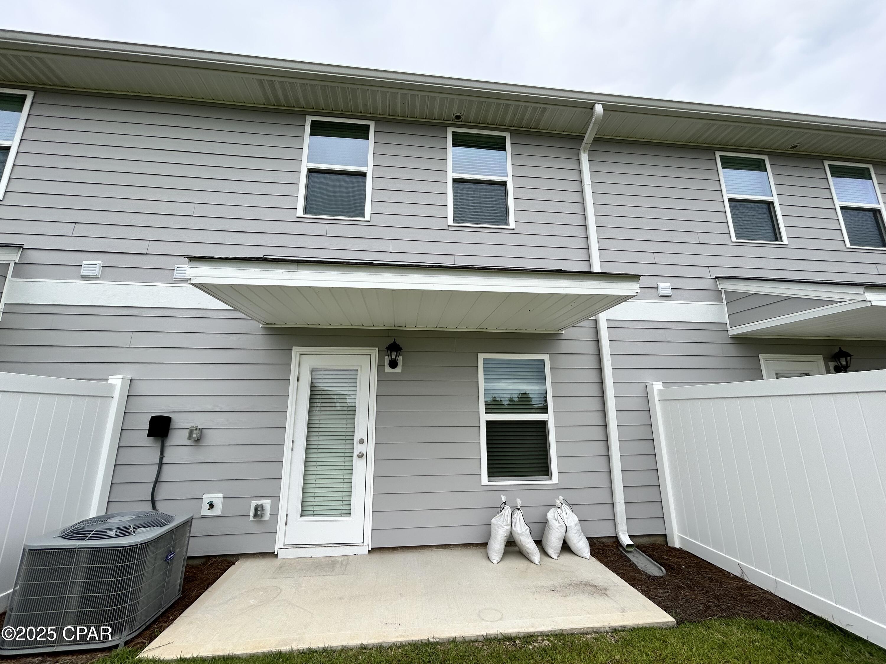 8oufjogms8cgbcurrrvni5q Tl_xmyv1_0pux5kut8c