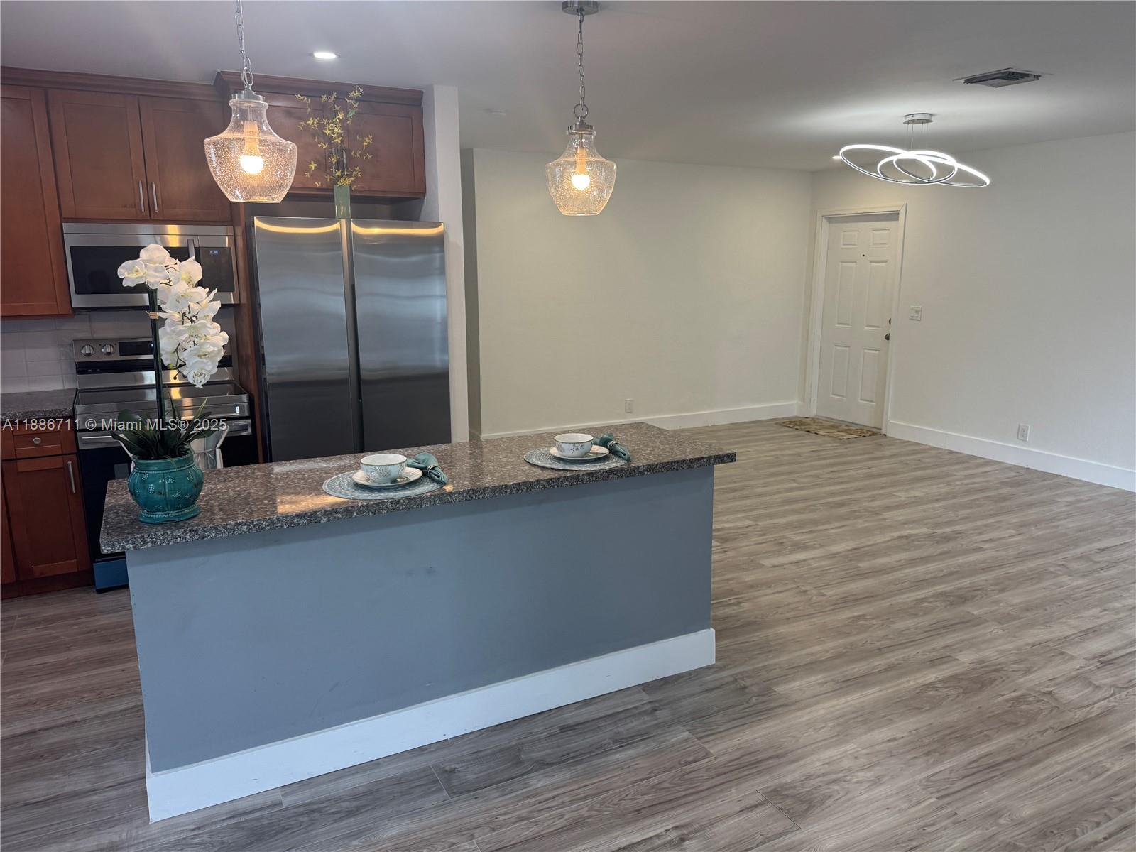 Property photo # 4