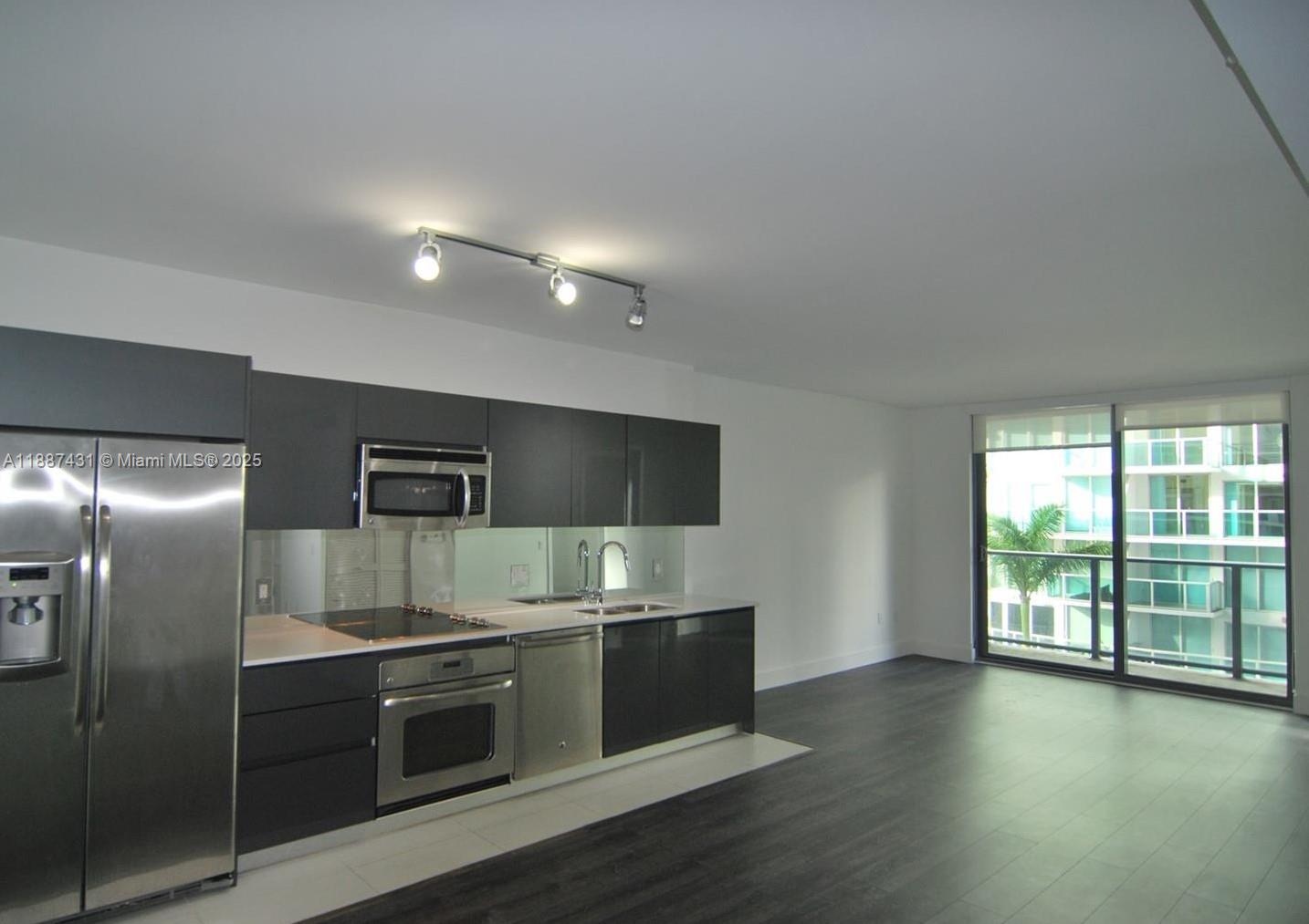 Property photo # 0