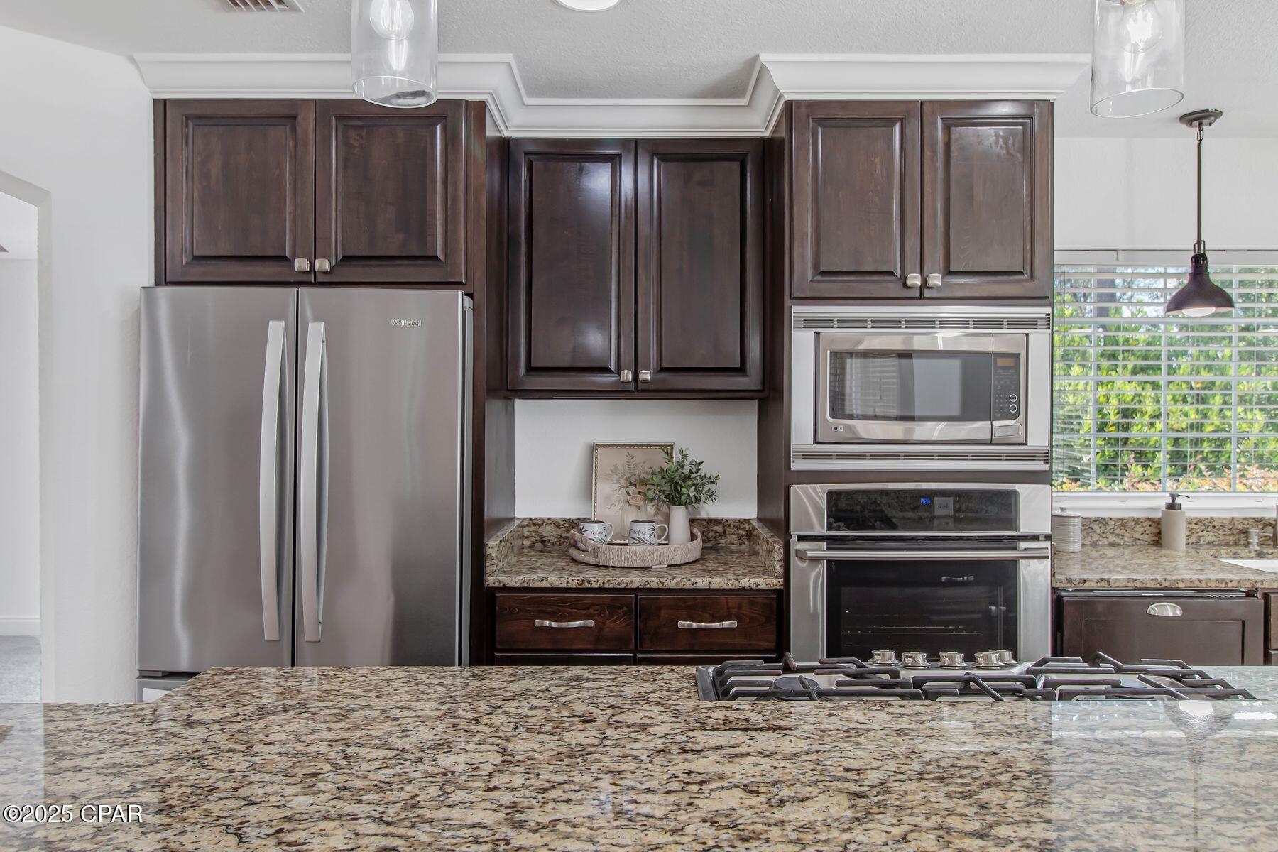 Aqhskg9585l9b07fiu8znx4tavebplcgcucu84vgvjc