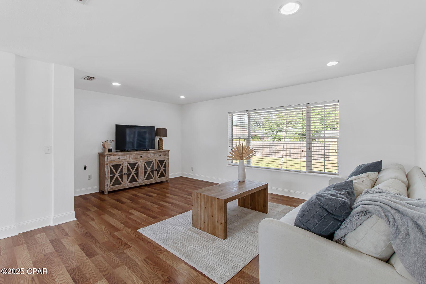 I5direuuillqnecdb32dgjg79casyj3jbmzljnbniic