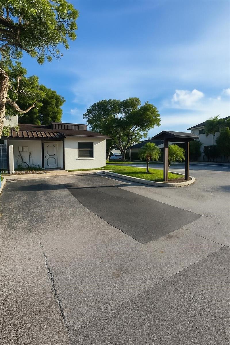 Property photo # 0