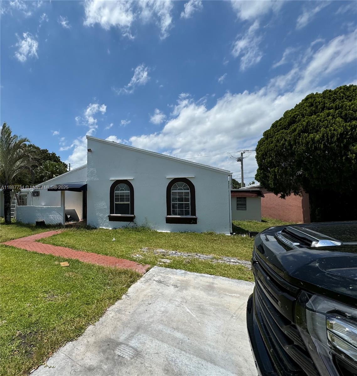 Property photo # 0