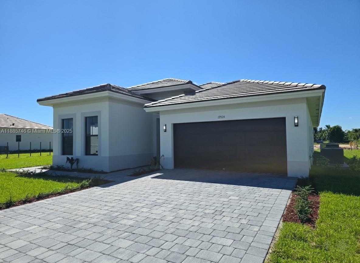 Property photo # 0