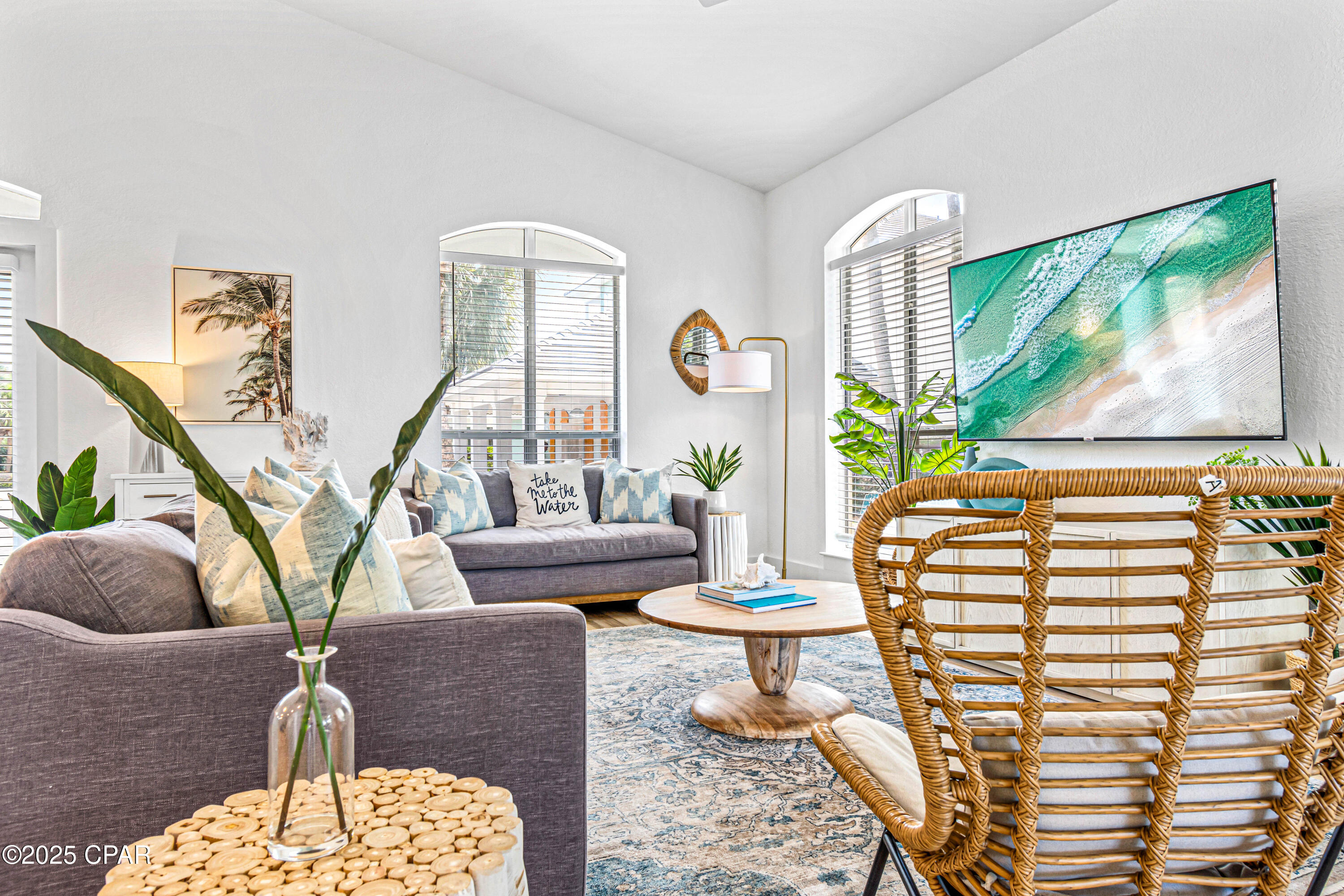 Aa 8s8ulcdlk2_aefksbyjbf6yqiagh5jk4dvc7wpvw